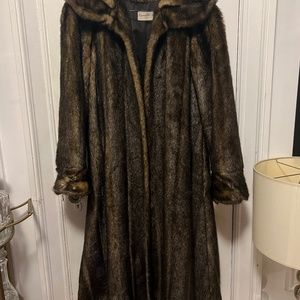 Vintage Brown Faux Fur 3/4Length Coat #Mobwives # Mobwife